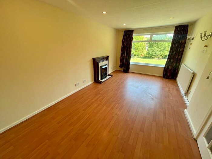 2 Bedroom Flat To Rent In Lakeside Walk, Birmingham, B23