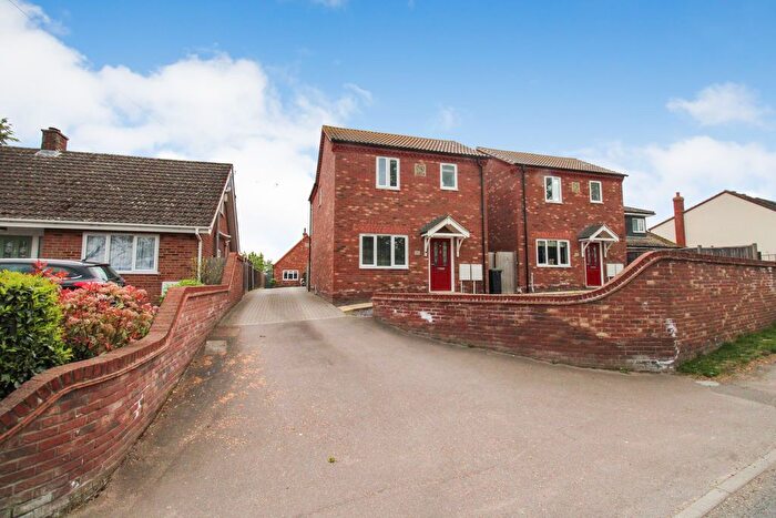 3 Bedroom Detached House To Rent In Bedford Road, Moggerhanger, MK44