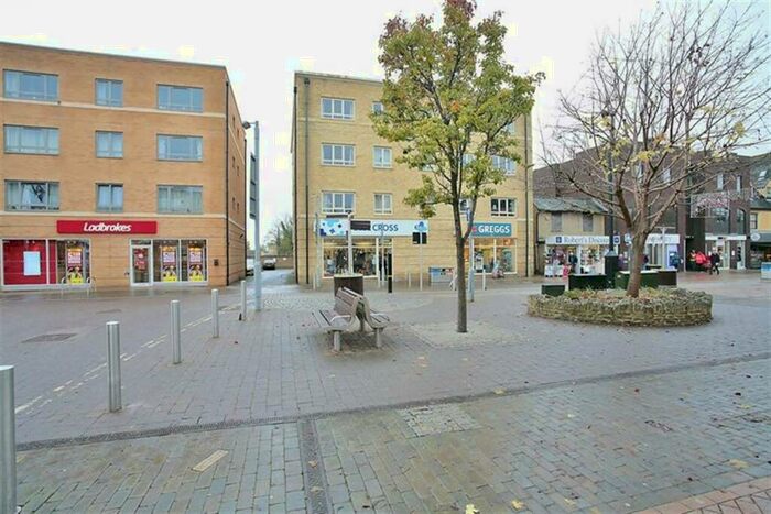 2 Bedroom Apartment To Rent In High Street, Kidlington, Oxford, Oxford, OX5