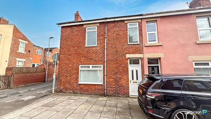 2 Bedroom End Of Terrace House For Sale In Marine Street, Newbiggin-by-the-Sea, Northumberland, NE64