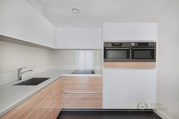 1 Bedroom Flat To Rent In Hoxton Wharf, Wiltshire Row, Hoxton, N1