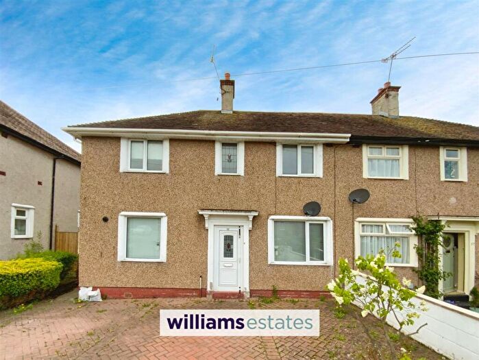 3 Bedroom Semi-Detached House For Sale In Central Avenue, Prestatyn, LL19