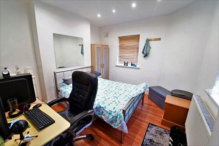 4 Bedroom House To Rent In Palin Street, Nottingham, Nottinghamshire, NG7