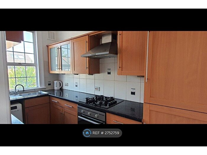 2 Bedroom Flat To Rent In Clarence Road, Croydon, CR0