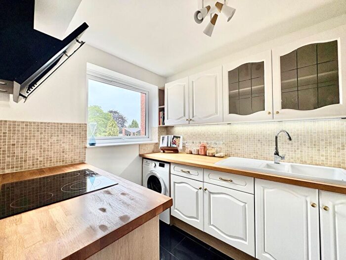 1 Bedroom Apartment To Rent In The Spinney, Hertford, SG13