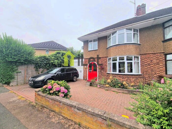 3 Bedroom Semi-Detached House To Rent In Grassmere Avenue, Abington, Northampton, NN3