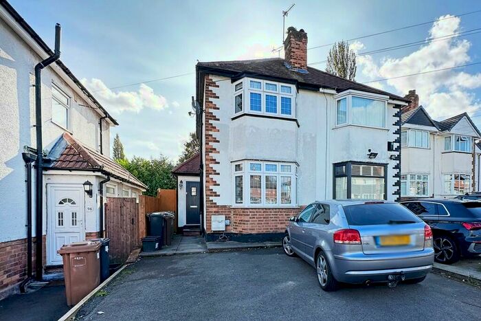 2 Bedroom Semi-Detached House To Rent In Barn Lane, Solihull, B92