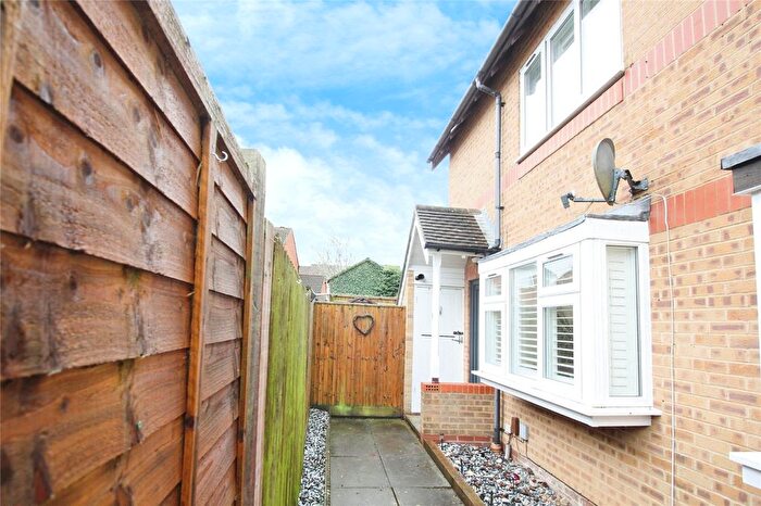 1 Bedroom Terraced House For Sale In Hirstwood, Tilehurst, RG30