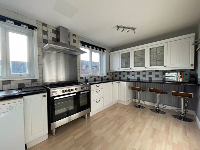 3 Bedroom Town House To Rent In Purley Close, Wallsend, NE28