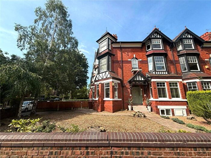 3 Bedroom Apartment To Rent In Lapwing Lane, Manchester, Greater Manchester, M20