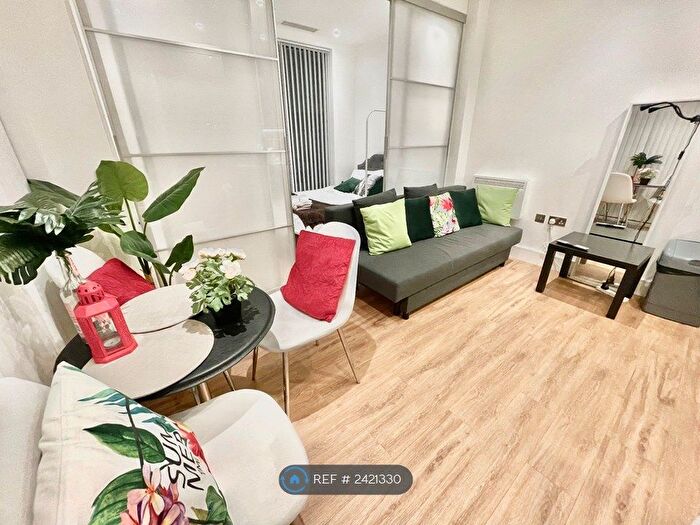 2 Bedroom Flat To Rent In Westgate House, London, W5