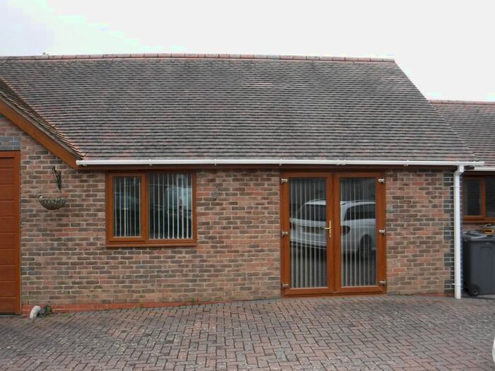 1 Bedroom Bungalow To Rent In Chadswell Meadow, Bedhampton, PO9