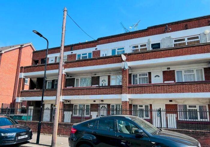 1 Bedroom Flat To Rent In Albany Road, London, E10