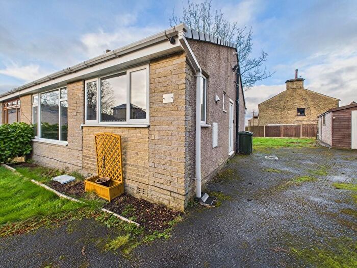 2 Bedroom Semi-Detached Bungalow For Sale In Woodworth Grove, Keighley, BD21