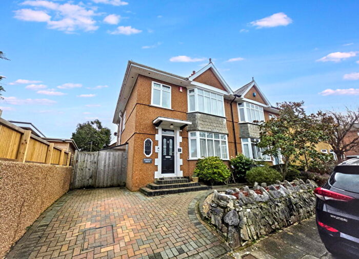 4 Bedroom Semi Detached House For Sale In Stanbury Avenue, Plymouth, PL6