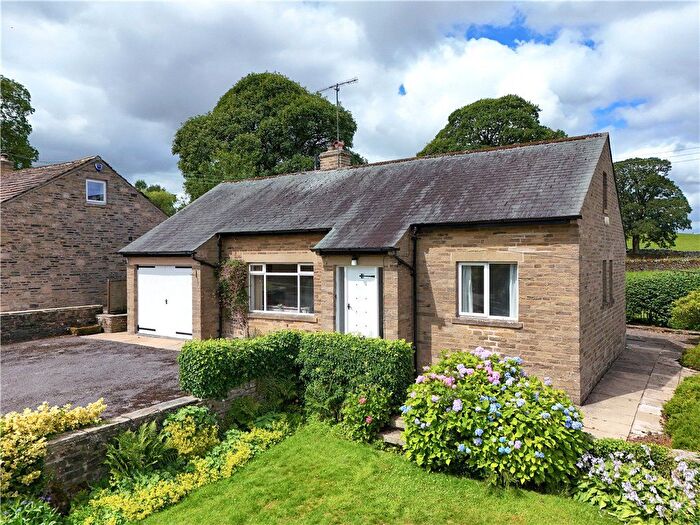 2 Bedroom Bungalow For Sale In Hetton, Skipton, North Yorkshire, BD23
