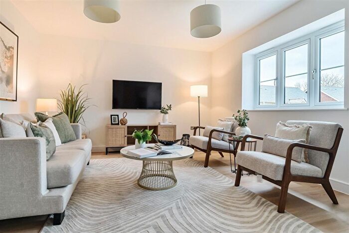 2 Bedroom Detached Bungalow For Sale In Monks Hill, Westbourne, PO10