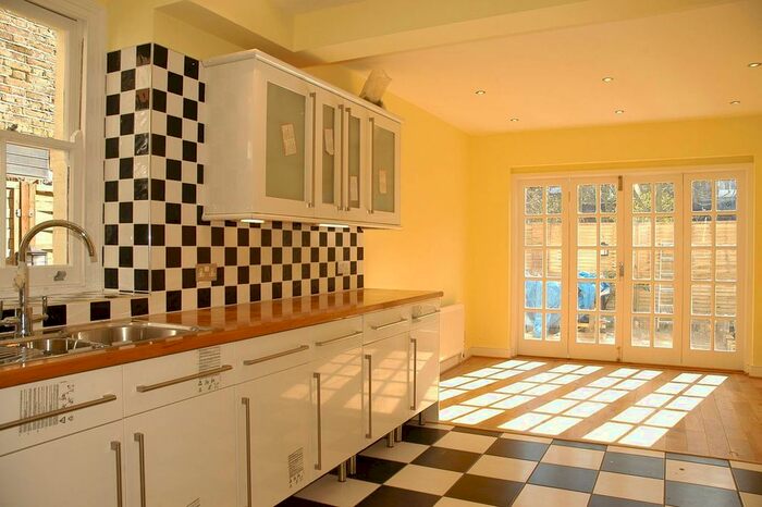 4 Bedroom Property To Rent In Whellock Road, Bedford Park, London, W4