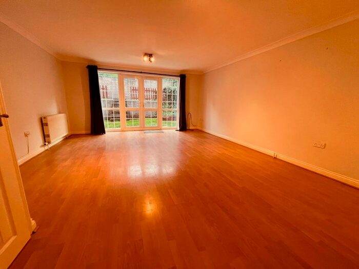 3 Bedroom House To Rent In Ripon Road, Bournemouth, BH9