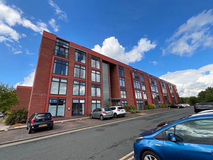 2 Bedroom Flat To Rent In Beech House, M22