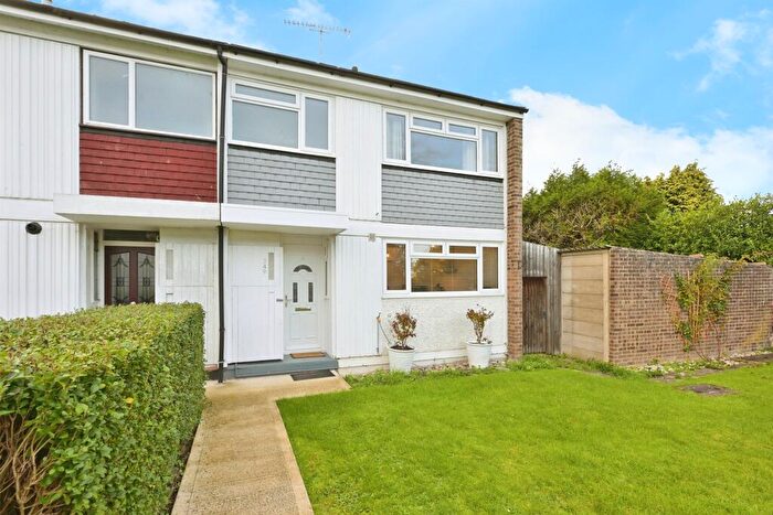 3 Bedroom End Of Terrace House For Sale In Monks Walk, Buntingford, SG9