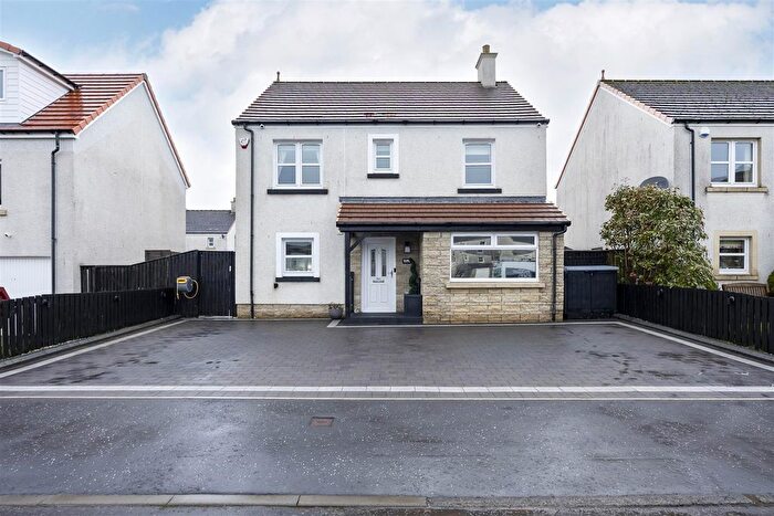 4 Bedroom Detached House For Sale In Village Green, Lennoxtown, Glasgow, G66