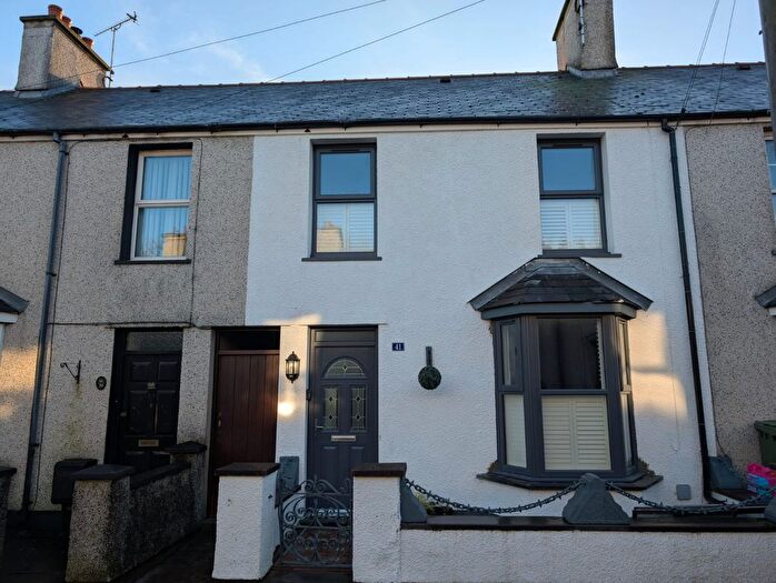 3 Bedroom Terraced House To Rent In Mona Street, Amlwch, LL68