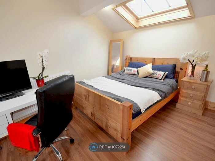 1 Bedroom Flat To Rent In Sheffield, Sheffield S7