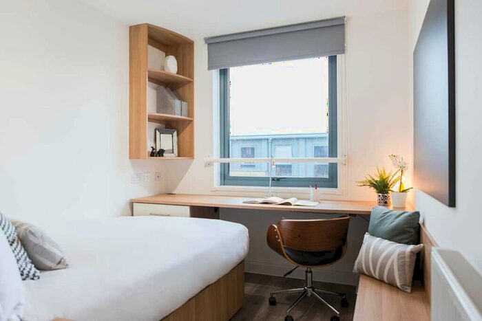 Studio To Rent In Market Road, N7