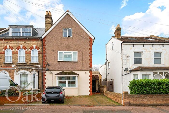 2 Bedroom Flat For Sale In Birchanger Road, South Norwood, SE25