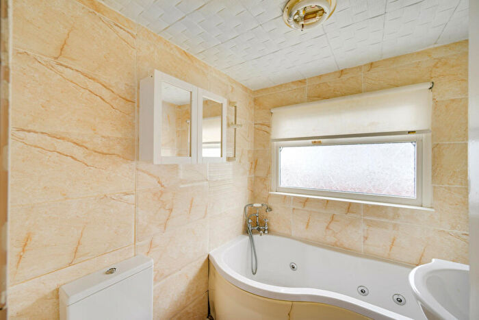 2 Bedroom Detached Bungalow For Sale In New Green Park, Coventry, CV2