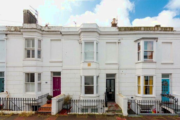 1 Bedroom Apartment To Rent In College Gardens, Brighton, BN2