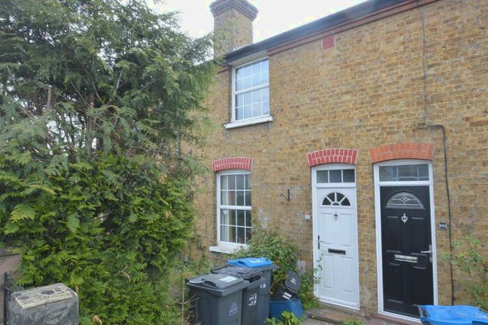 3 Bedroom Terraced House To Rent In Chipstead Valley Road, Coulsdon, CR5