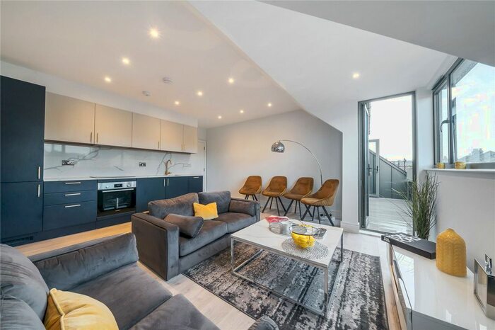 2 Bedroom Flat To Rent In Cowdrey Road, Wimbledon, London, SW19