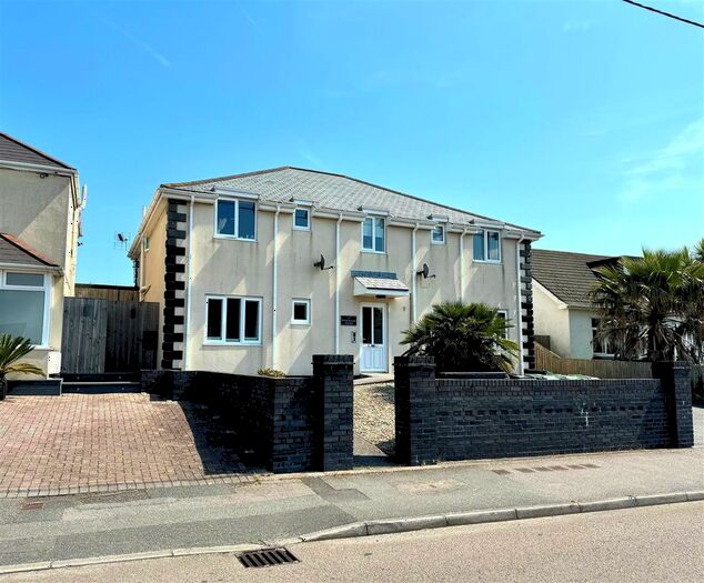 1 Bedroom Flat To Rent In Treloggan Road, Newquay, TR7