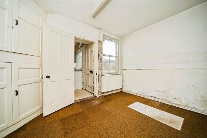 2 Bedroom Detached House For Sale In Crown Street, Stowmarket, IP14