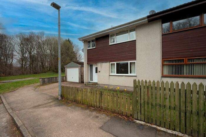 3 Bedroom Semi-Detached House For Sale In Braeface Park, Alness, IV17