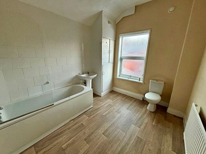 2 Bedroom Terraced House For Sale In Clarence Avenue, Doncaster, South Yorkshire, DN4