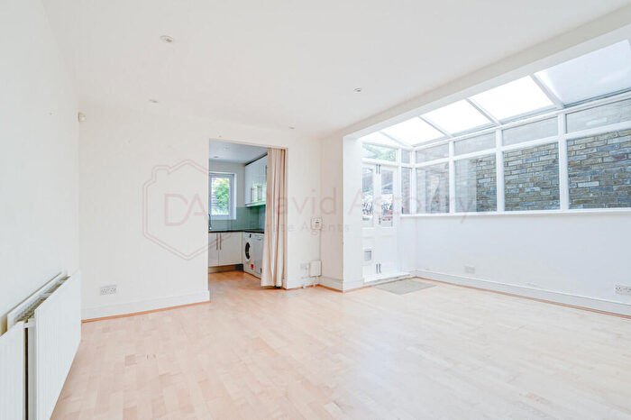 2 Bedroom Apartment To Rent In Hillfield Avenue, Crouch End, London, N8