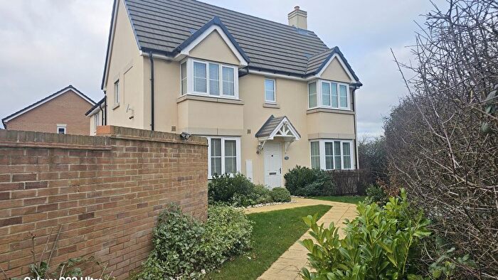 3 Bedroom Semi-Detached House For Sale In Copse View, Didcot, OX11