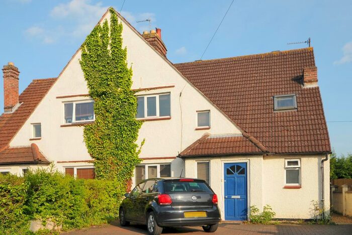 4 Bedroom Semi-Detached House To Rent In Shelley Road, Hmo Ready Sharers, OX4