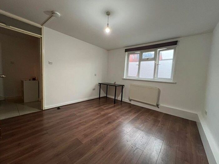 5 Bedroom Terraced House To Rent In Usher Road, London, E3