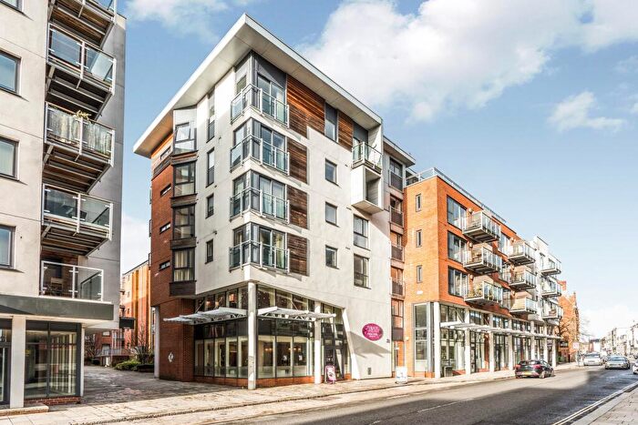 Apartment To Rent In Kimber House, High Street, Southampton, SO14
