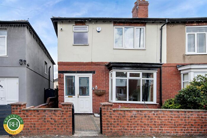 3 Bedroom Semi Detached House For Sale In St. Hildas Road, Belle Vue, Doncaster, DN4