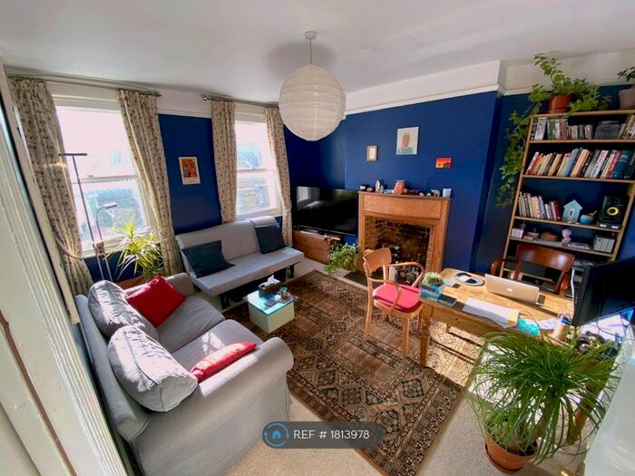 1 Bedroom Flat To Rent In Drewstead Road, London, SW16