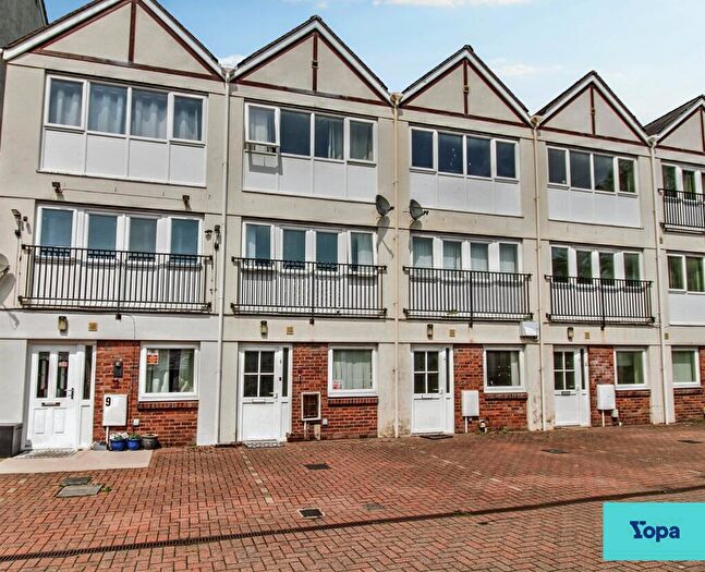 3 Bedroom Town House For Sale In The Sawmills, Carlisle, CA2