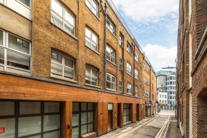 2 Bedroom Flat To Rent In Gatesborough Street, Gatesborough Street, EC2A
