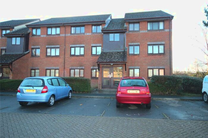 2 Bedroom Apartment To Rent In Euston Grove, Ringwood, Hampshire, BH24