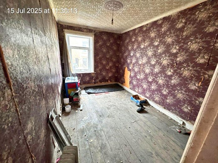 3 Bedroom Terraced House For Sale In Tichborne Road, Bradford, West Yorkshire, BD5