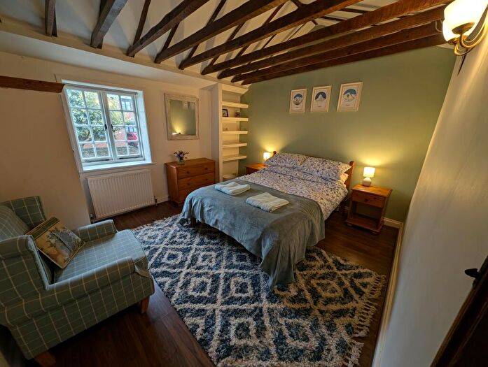 2 Bedroom House To Rent In East Street, Saffron Walden, CB10